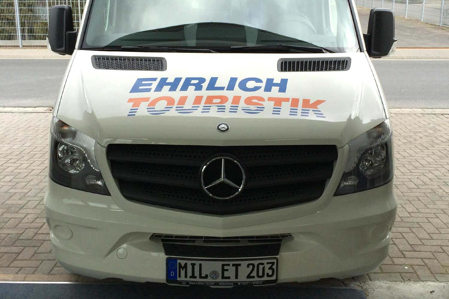 Ehrlich Touristik Bus Royal Front